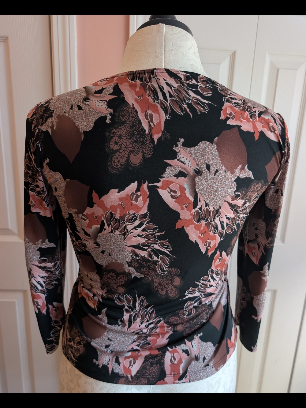 JTB Floral Stretch Top Size M - Picture 5 of 5